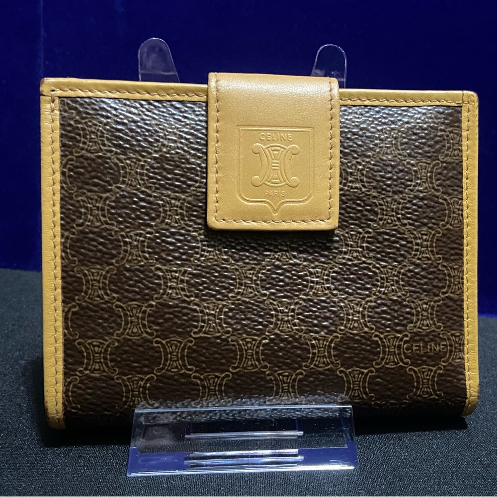 🔥FIRM ~ CELINE ~ Vintage ~ Macadam ~ Kisslock Bifold 🤎🐴🤎